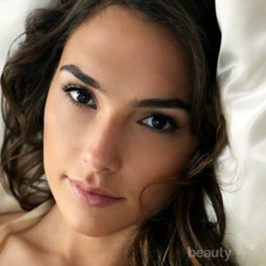 >>Hidden:> live avtub  —  4K